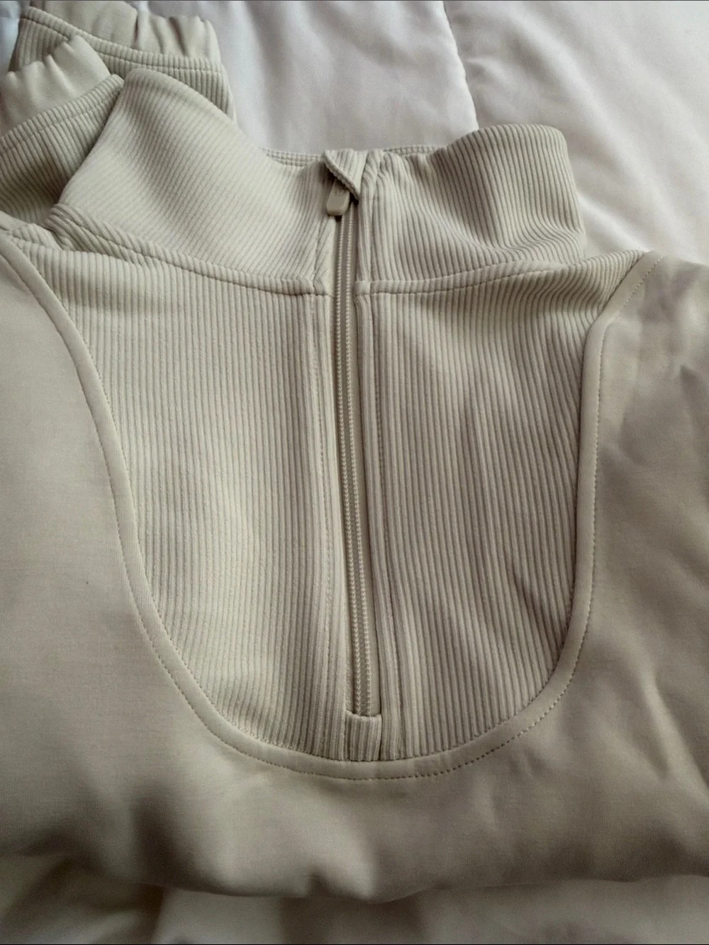 Lululemon Brushed Softstreme Ribbed Half Zip Bone NWT Size 6 - Picture 3 of 6